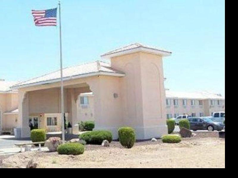 Baymont Inn & Suites By Wyndham Holbrook Exterior photo