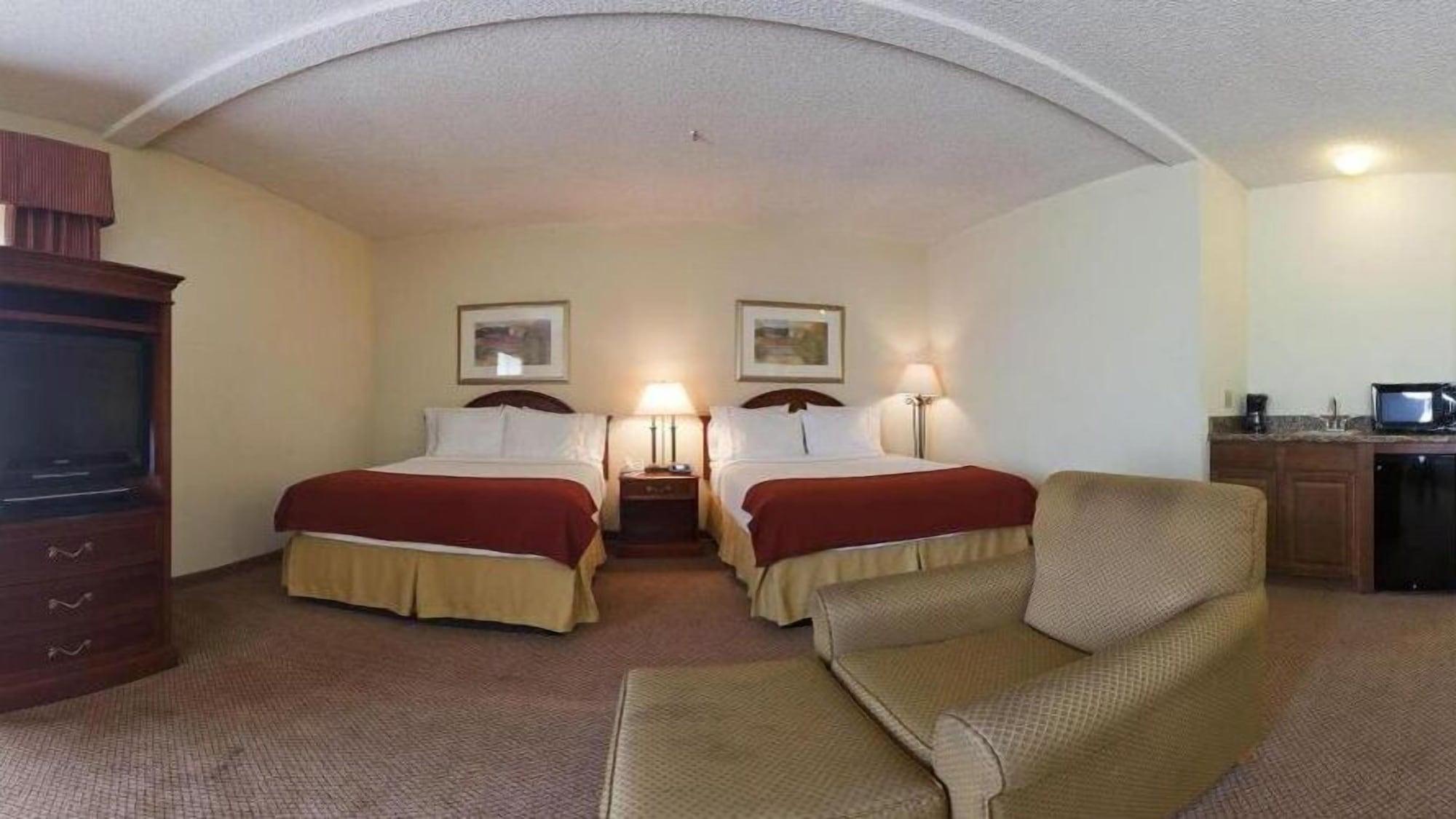 Baymont Inn & Suites By Wyndham Holbrook Exterior photo