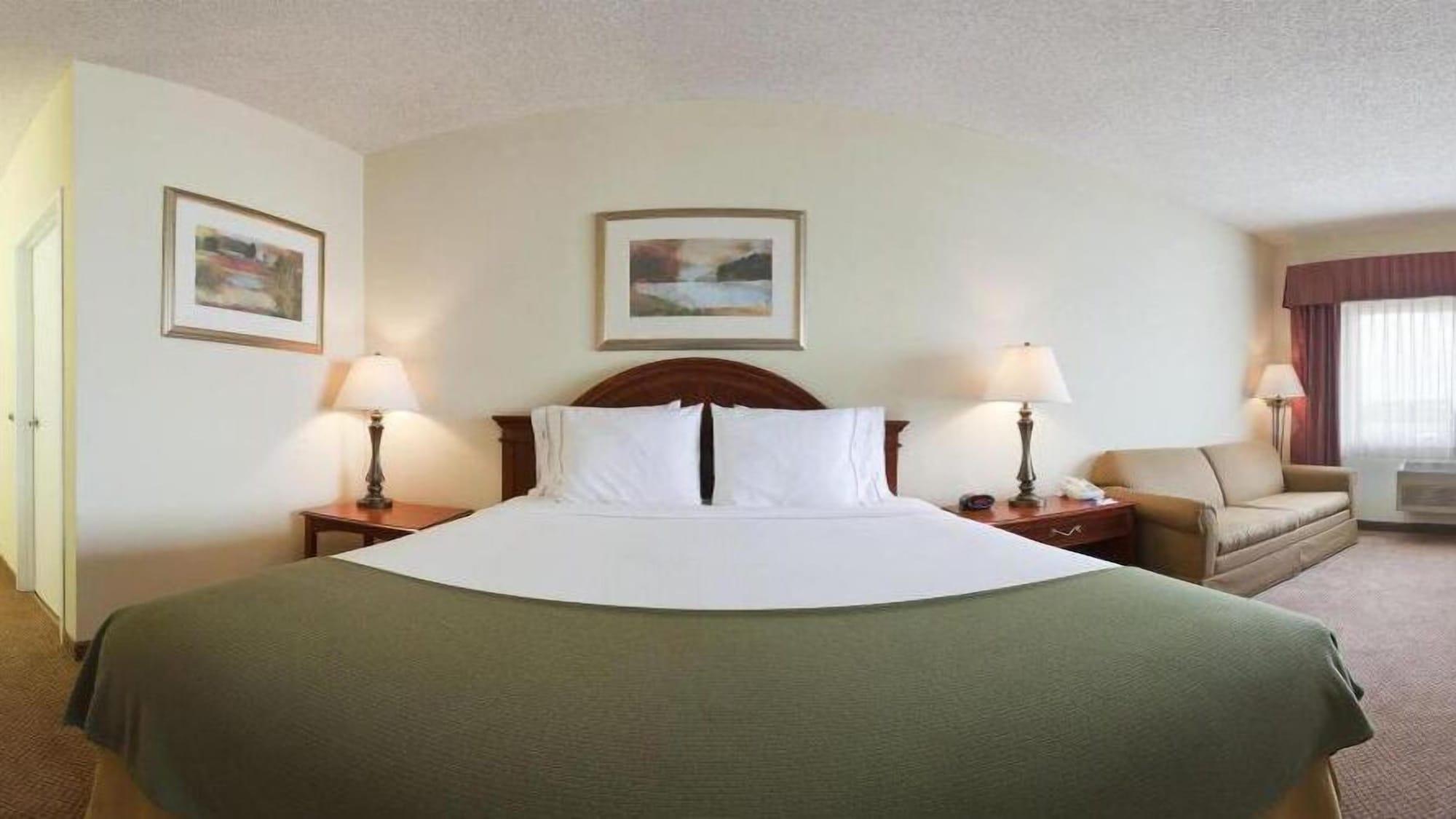 Baymont Inn & Suites By Wyndham Holbrook Exterior photo