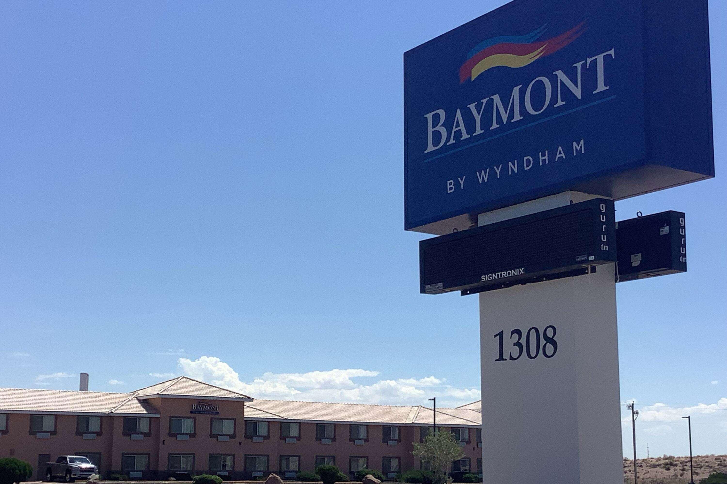 Baymont Inn & Suites By Wyndham Holbrook Exterior photo