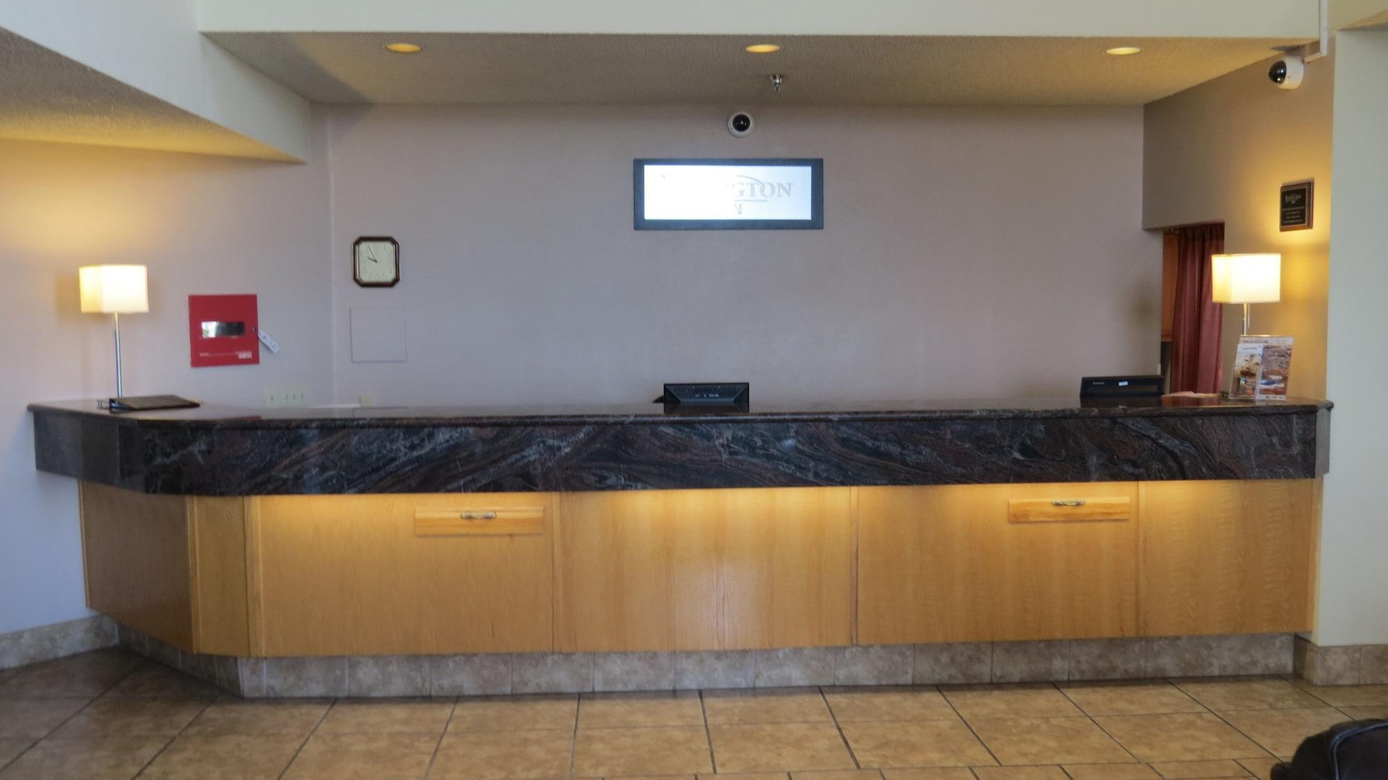 Baymont Inn & Suites By Wyndham Holbrook Exterior photo